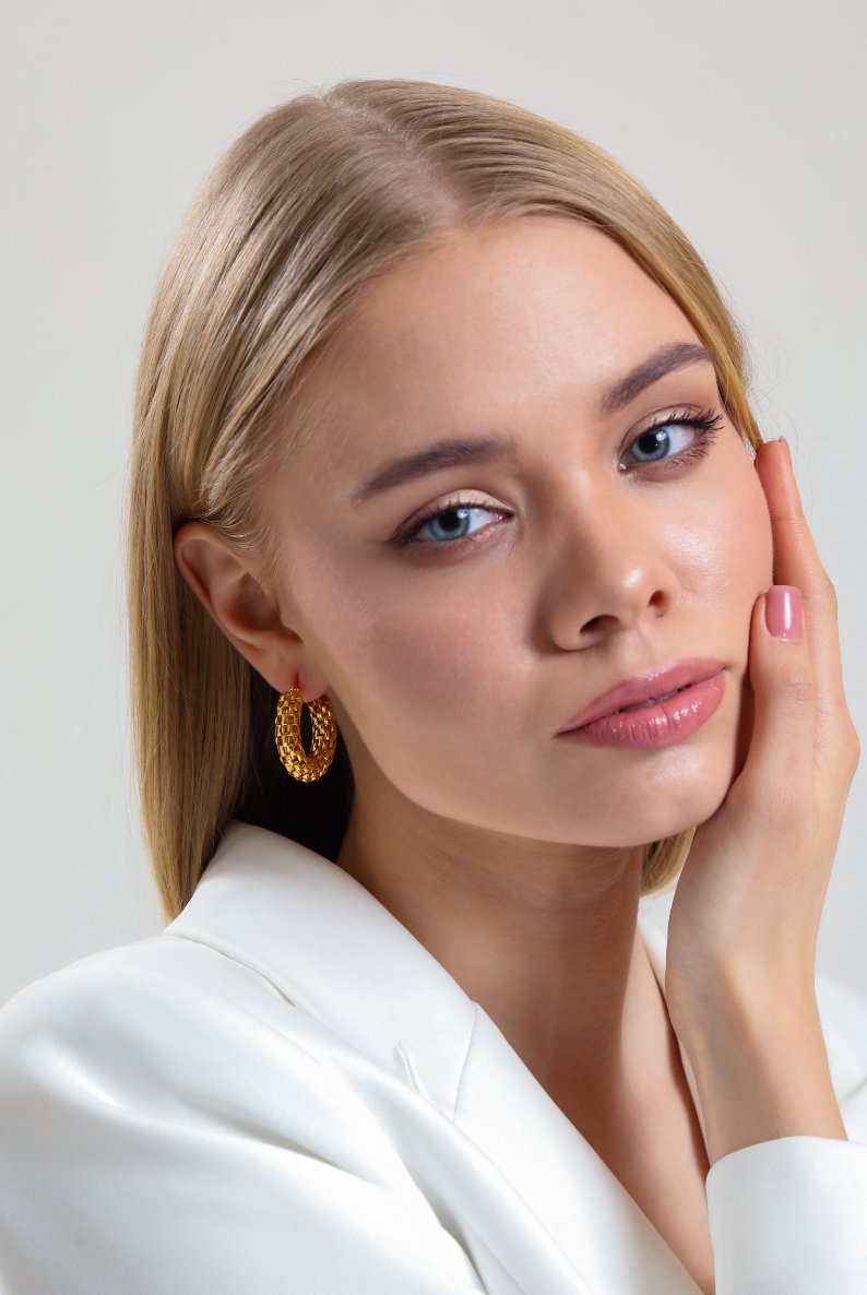 Glowing Cindy Earrings Gold, Stainless steel - Earrings - Feraye